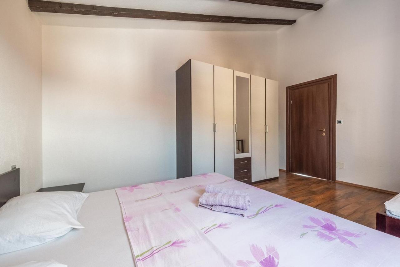 Apartments Tonci Og Округ Горни Екстериор снимка
