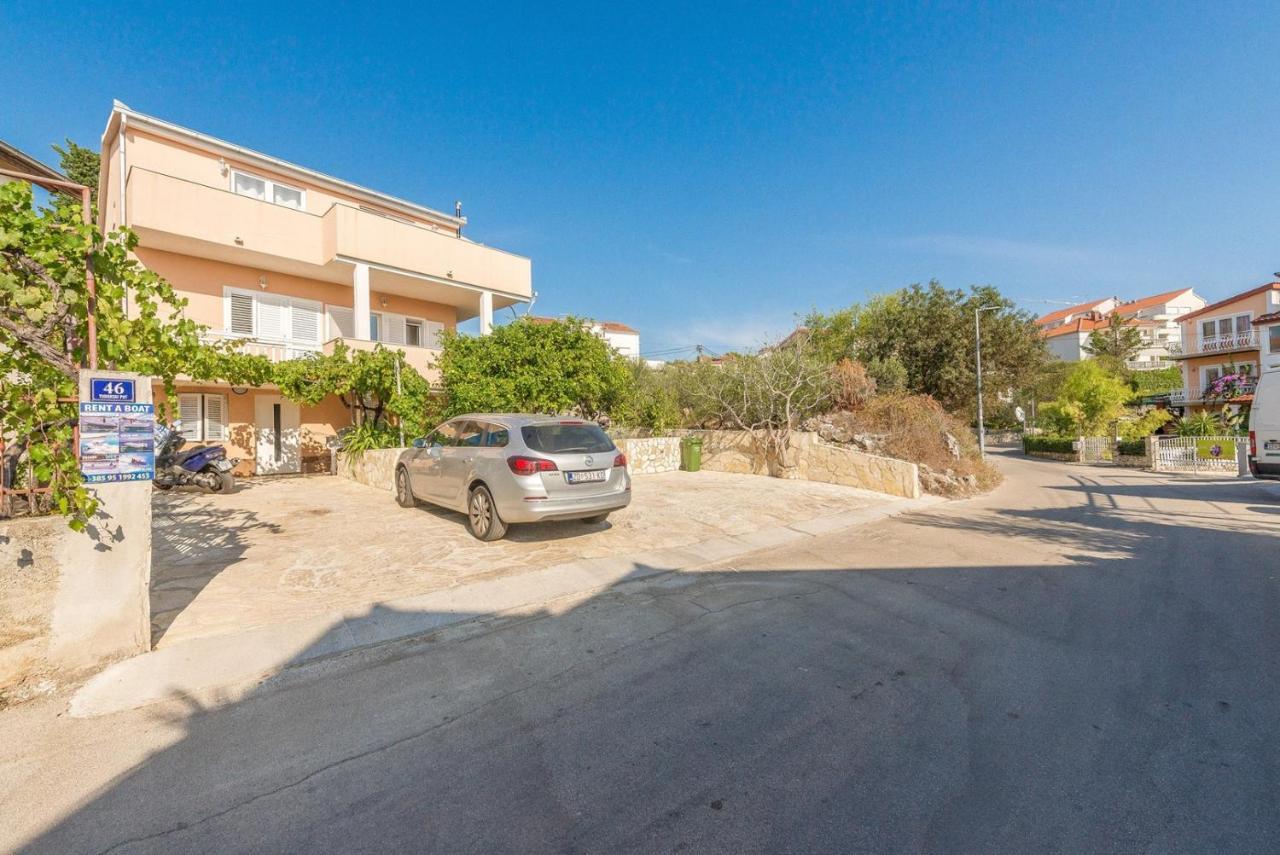 Apartments Tonci Og Округ Горни Екстериор снимка